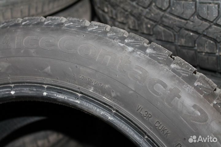 Continental IceContact 2 215/55 R17 98T