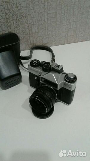 Плёночный фотоаппарат Зенит