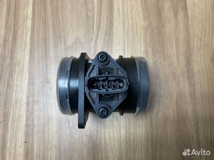 Датчик массового расхода воздуха Дмрв Bosch 037