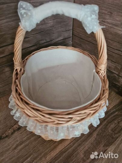 Корзина плетеная