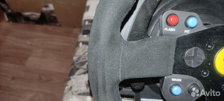 Руль thrustmaster t300 alcantara edition