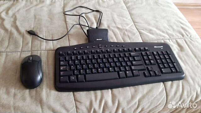 Беспроводной комплект (клавиатура/мышь)