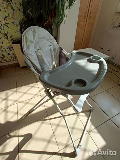 Столик для кормления ребенка бу