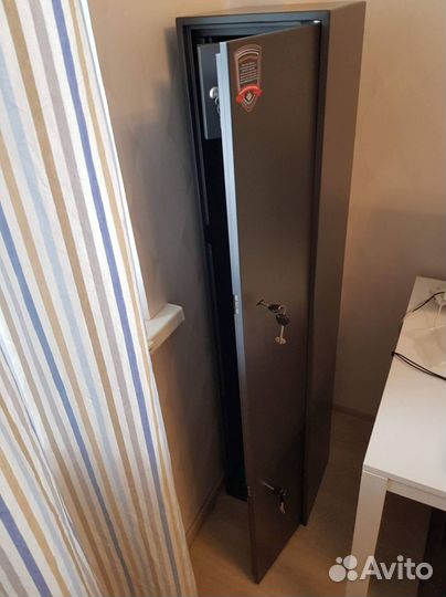 Сейф металлический