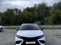 Toyota Camry 2.5 AT, 2020, 90 000 км, с пробегом, цена 2 950 000 руб.