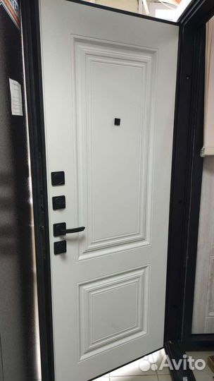 Двери металлические теплые Классика