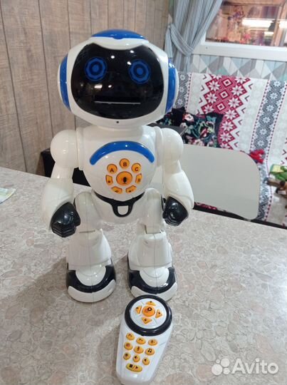 Игрушка робот