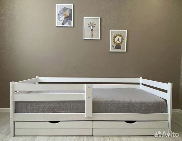 Кровать софа из массива