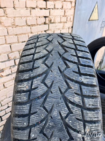 Toyo Observe G3-Ice 285/60 R18
