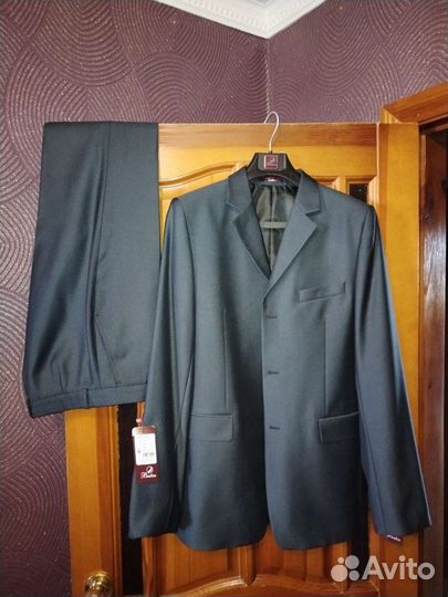 Костюм школьный