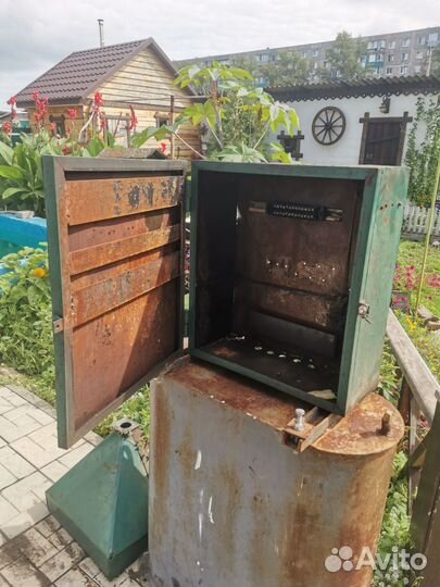 Ящик металлический