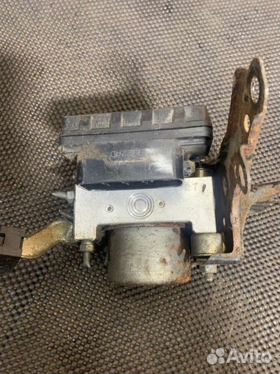 Блок абс (ABS) Toyota Yaris 1 8954152031