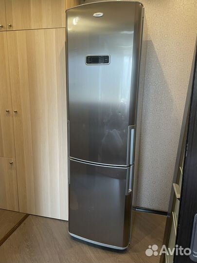 Холодильник whirlpool