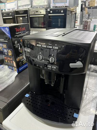 Кофемашина автоматическая DeLonghi