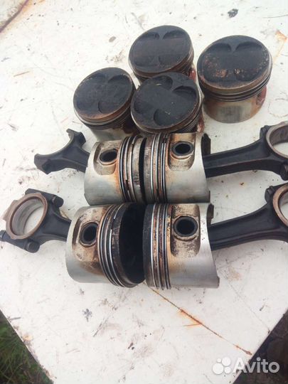 Поршня ваз 2112 с проточкой 21124