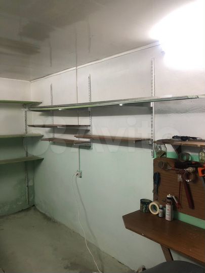 Гараж, > 30 м²