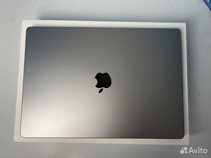 MacBook Pro 16 2021 512Gb M1 Pro, рст (190 циклов)