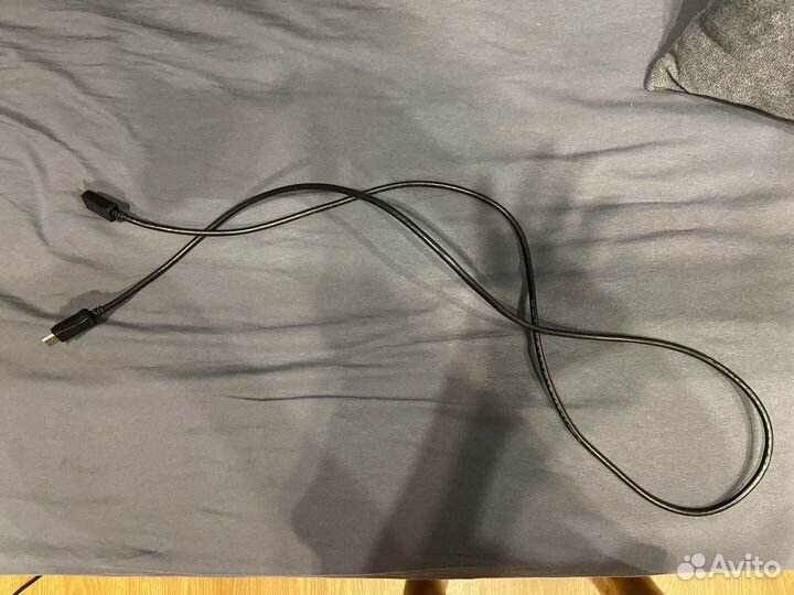 Кабель для компьютера Displayport