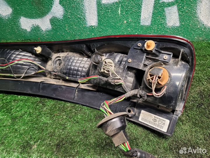 Фонарь задний левый на Honda CR-V 2