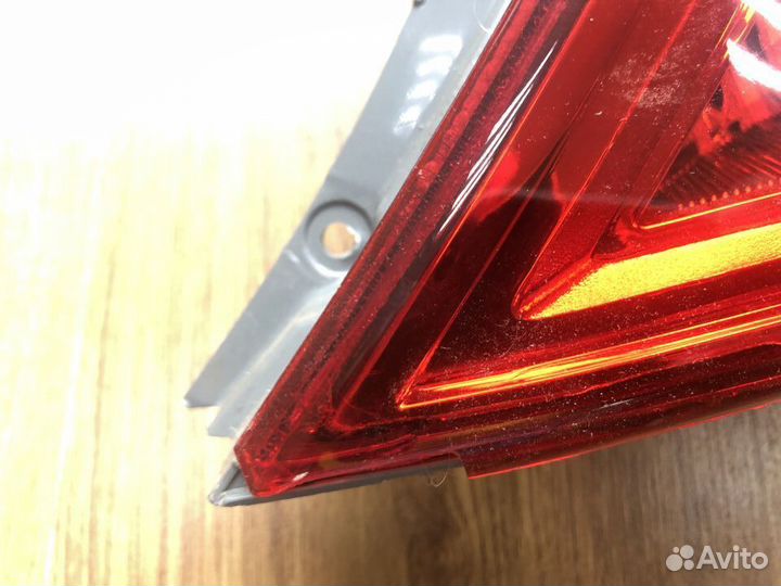 Хендай Солярис хэтчбек фонарь правый 2011-2014