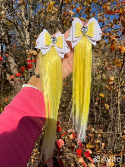 Банты с прядями