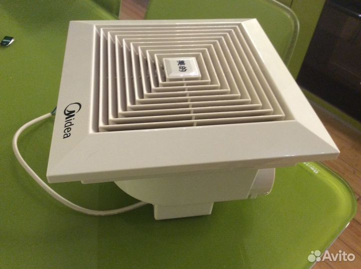 Потолочный вентилятор