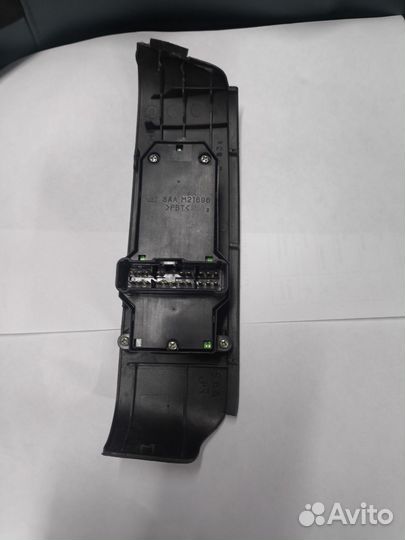 Блок управления стеклоподъемниками на Honda fit GD