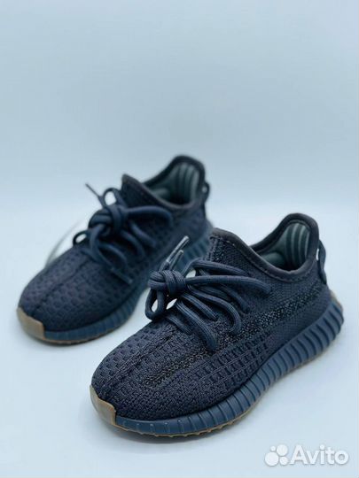 Adidas yeezy boost 350 детские чёрные разм. 30