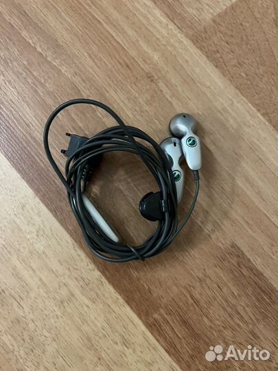 Гарнитуры и зарядные устройства