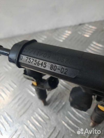 Топливная рампа Peugeot 308 хэтчбэк 5 дв. 1.6 5FW