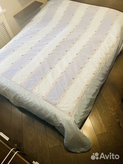 Покрывало накидка на двуспальную и евро кровать