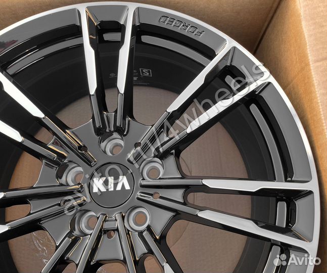 Кованые диски Kia Sorento R19 наличие