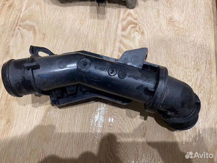 Патрубок интеркулера Citroen Spacetourer Peugeot T