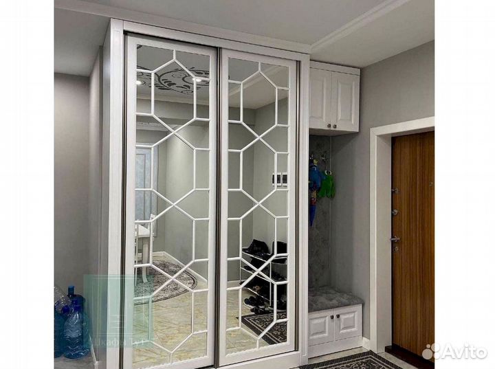 Шкаф в прихожую