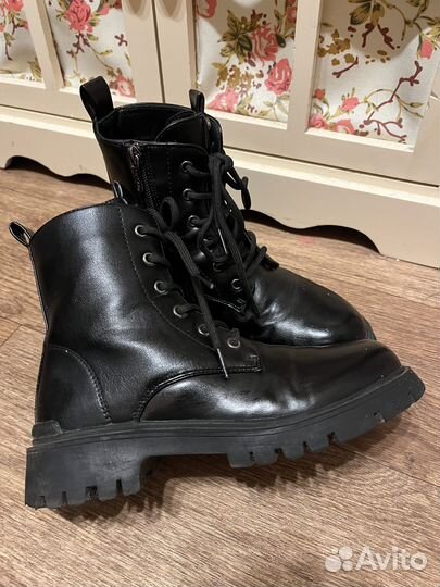 Ботинки весна девочке 34-35 р-р