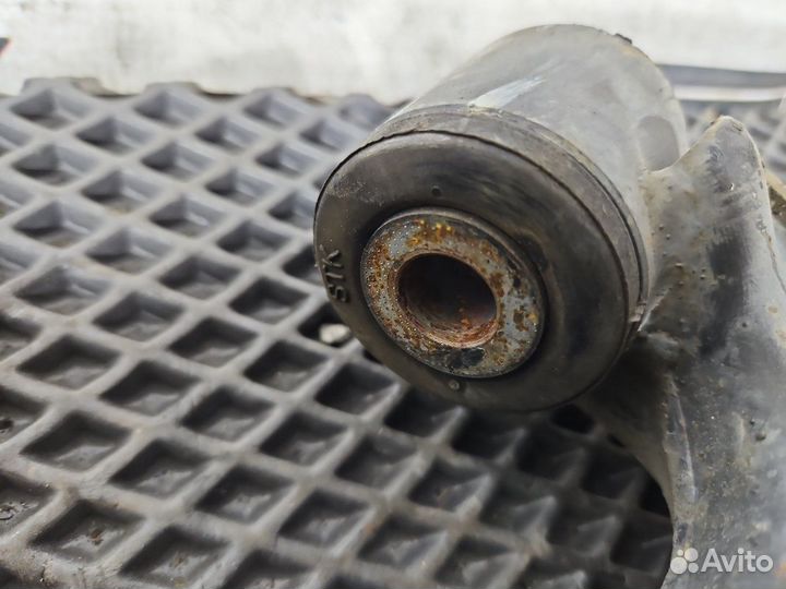 Рычаг передний левый Honda Cr-V RE4 K24A 2009