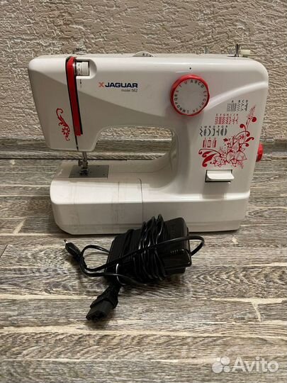 Швейная машина Jaguar