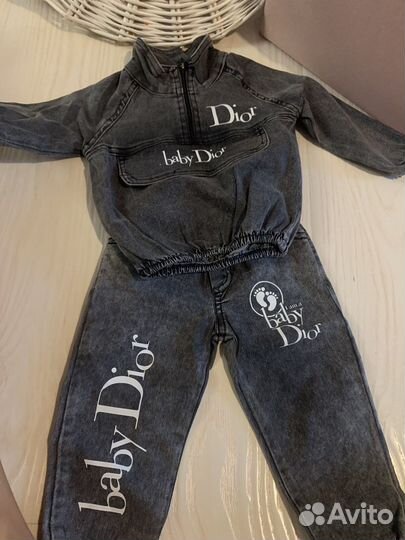 Спортивный костюм