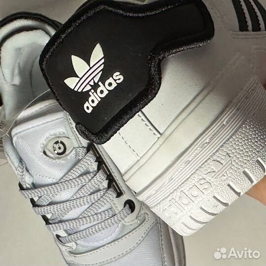 Кроссовки BAD bunny adidas forum powerphase benito