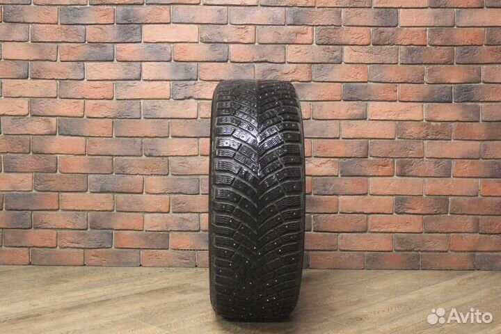 Michelin X-Ice North 4 235/55 R17