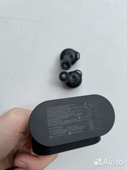 Беспроводные наушники Bang & Olufsen E8 Sport