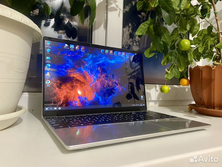 Ноутбук новый в пленках 12+256Гб IPS 15.6