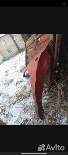 Крыло переднее левое на volkswagen golf 3