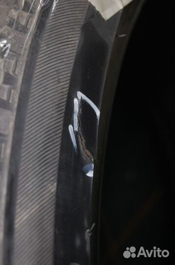 Bridgestone ST10 225/40 R18