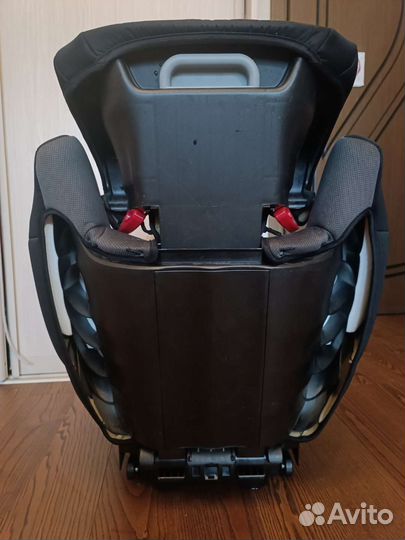 Детское автомобильное кресло recaro
