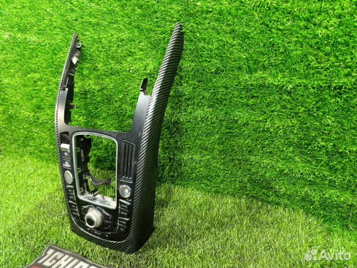 Консоль кпп Audi A4 8K2 caeb 2011