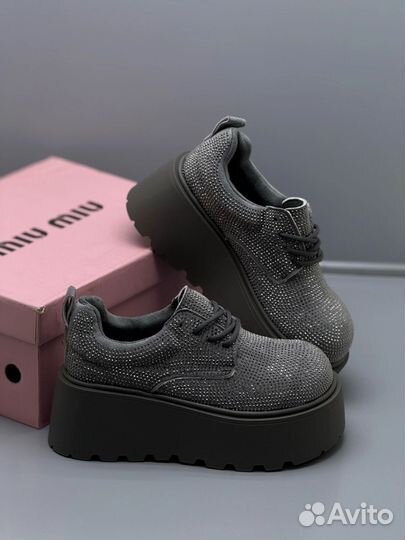 Высокие ботинки Miu Miu женские весна демисезон