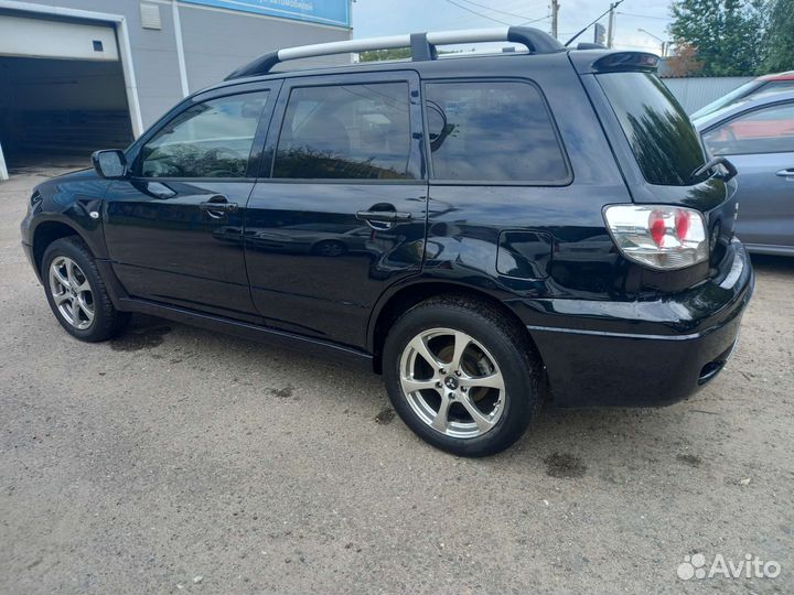 Mitsubishi Outlander 2.0 МТ, 2003, 140 000 км