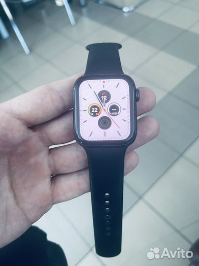 Apple watch series 5, 44 мм