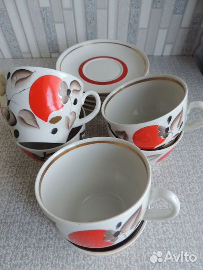 Посуда разная, есть времен СССР